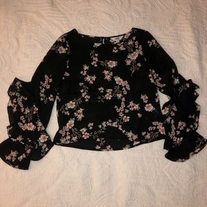 JACK Black/Pink Floral Ruffle Sleeve Top